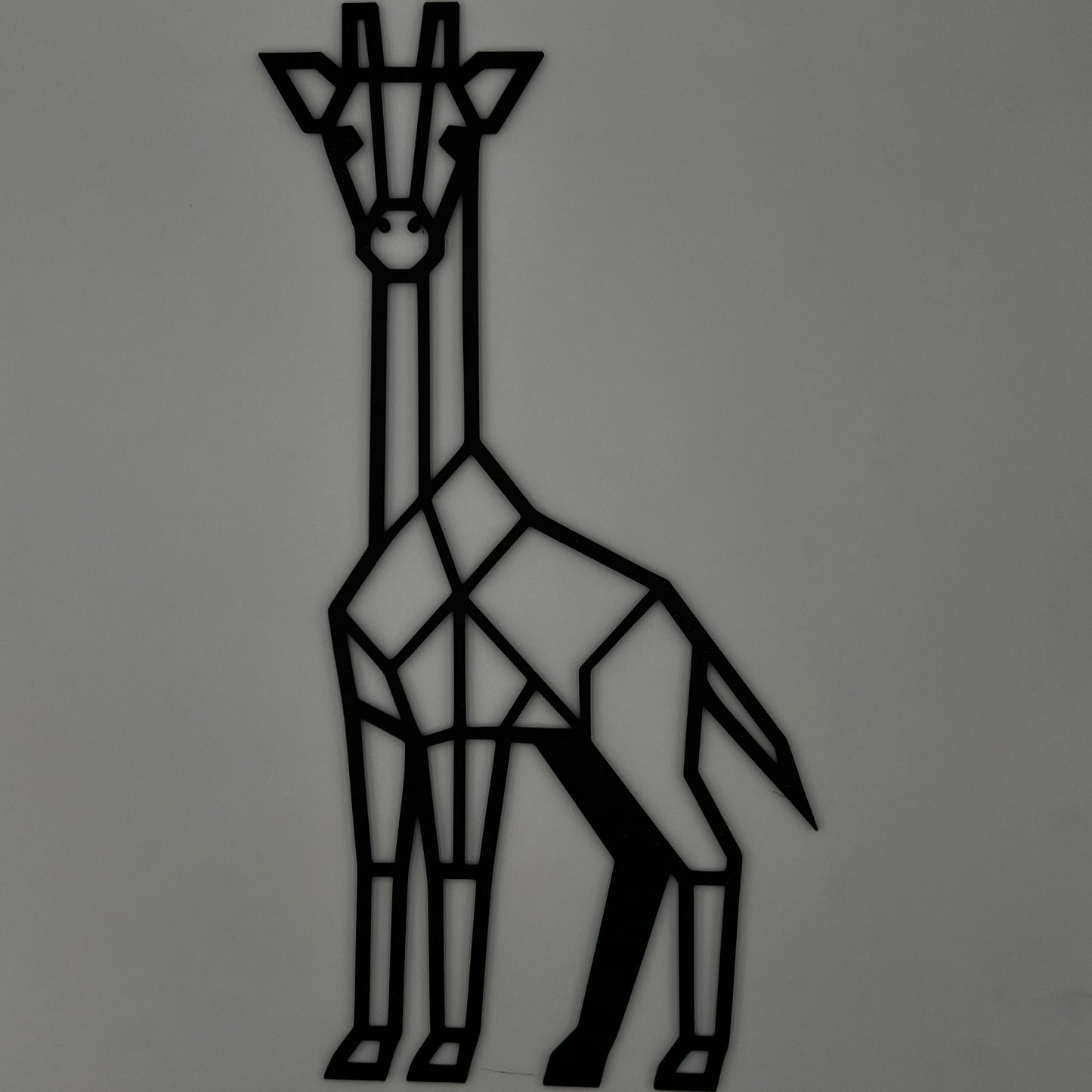 Geometryczna Zyrafa – nowoczesna ozdoba ścienna w stylu minimalistycznym, wykonana z PLA, projekt CNC3DX.